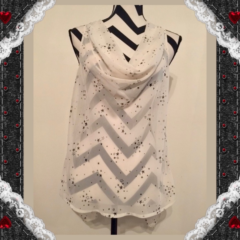 Decree Star Print Drop Front Back Split Blouse